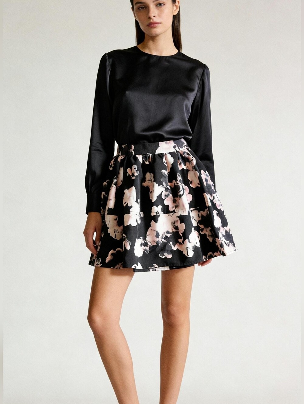 EXPRESS Women's Skirt Fit & Flare Floral Black Pink Lined Sz 0